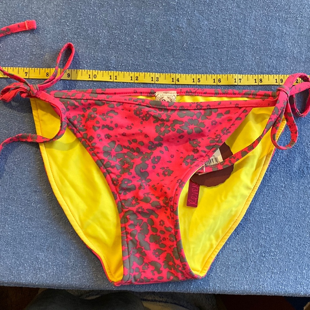 Swimsuit Bathing Suit Bottoms Size L NWT